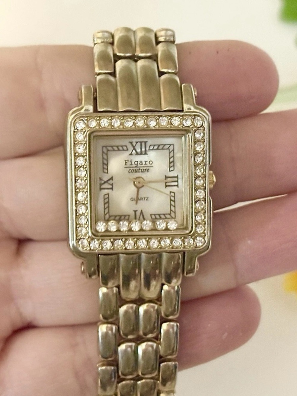 Figaro Couture Crystal Rhinestone Ladies Watch WORKS Mother of Pearl Luxury Dial
